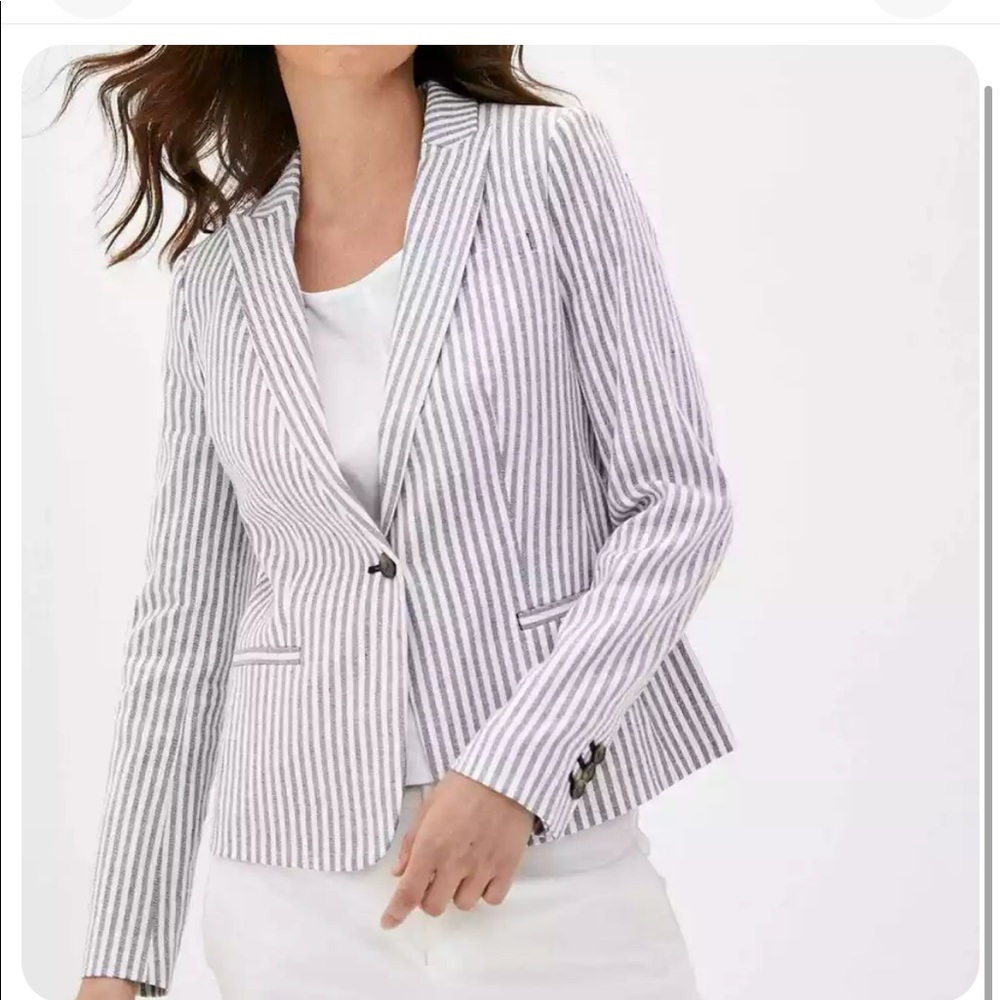 Banana republic NWT pinstripe one button blazer
